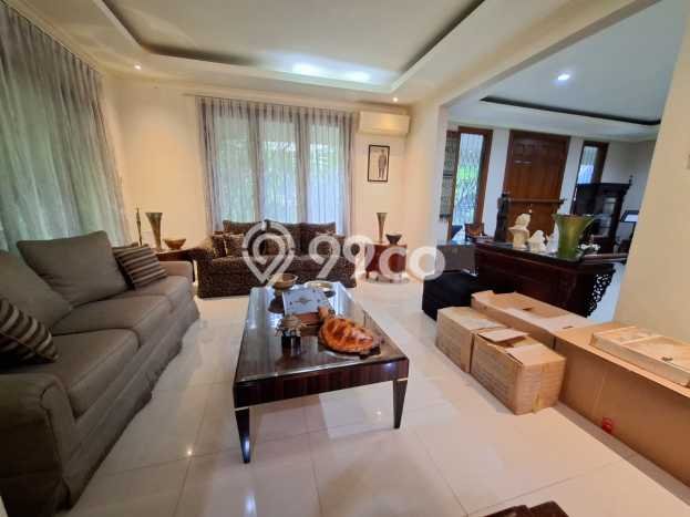 Hunian Mewah LB 300m2 Siap Huni Desain Elegan di Bintaro, Jakarta Selatan Hunian Mewah LB 300m2 Siap Huni Desain Elegan di Bintaro, Jakarta Selatan