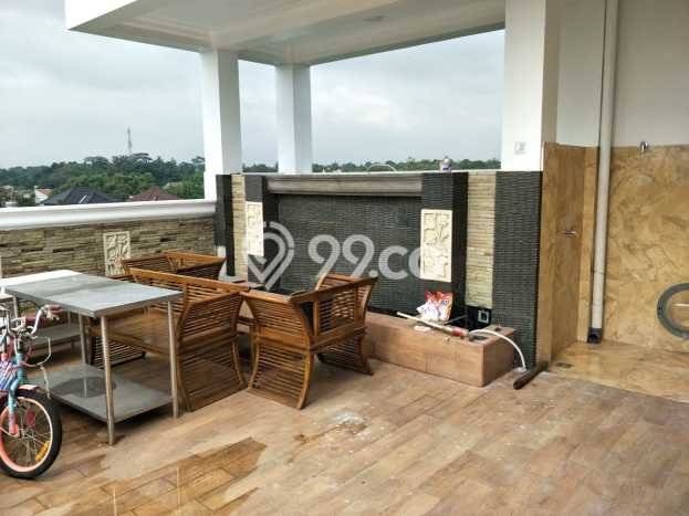 Dijual Rumah Luas Elegan Dengan View Eksklusif di Pondok Gede, Bekasi Dijual Rumah Luas Elegan Dengan View Eksklusif di Pondok Gede, Bekasi