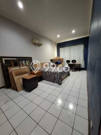 Hunian Mewah LB 300m2 Siap Huni Desain Elegan di Bintaro, Jakarta Selatan Hunian Mewah LB 300m2 Siap Huni Desain Elegan di Bintaro, Jakarta Selatan