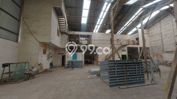 Dijual Gudang Premium di , Luas 590m2m², Mainroad, Kawasan Komersial Dijual Gudang Premium di , Luas 590m2m², Mainroad, Kawasan Komersial