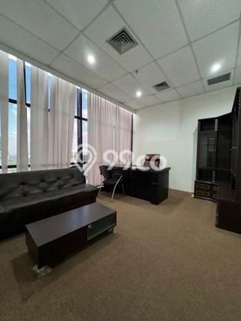 Kantor Disewa di Tangerang dengan LB 136m2 Area Komersial Ramai Kantor Disewa di Tangerang dengan LB 136m2 Area Komersial Ramai