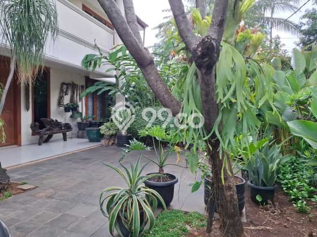 Hunian Mewah LB 300m2 Siap Huni Desain Elegan di Bintaro, Jakarta Selatan Hunian Mewah LB 300m2 Siap Huni Desain Elegan di Bintaro, Jakarta Selatan