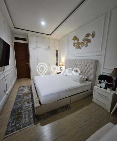 Rumah Luxury Modern Tanpa Renovasi di Pangkalan Jati Depok Rumah Luxury Modern Tanpa Renovasi di Pangkalan Jati Depok