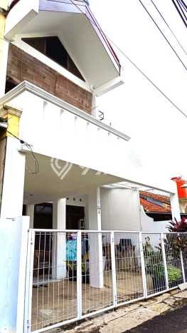 Ready to Use! Luxury House LT 86m2 Desain Elegan di Lebak Bulus Ready to Use! Luxury House LT 86m2 Desain Elegan di Lebak Bulus