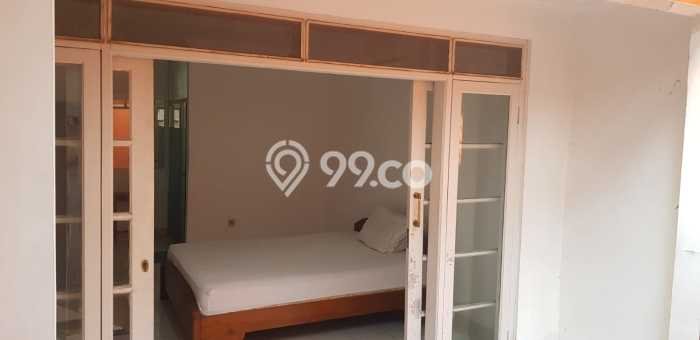 Rumah Mewah LB 200m2 Siap Pakai Desain Elegan di Bintaro, Jakarta Selatan Rumah Mewah LB 200m2 Siap Pakai Desain Elegan di Bintaro, Jakarta Selatan
