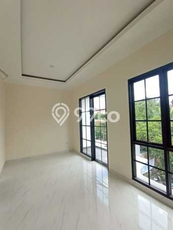 Jual Rumah Strategis Bagus Punya 3 KT di Jagakarsa Jakarta Selatan SHM Jual Rumah Strategis Bagus Punya 3 KT di Jagakarsa Jakarta Selatan SHM