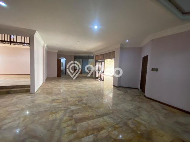 Rumah Elit Modern Tanpa Renovasi di Lebak Bulus Jakarta Selatan Rumah Elit Modern Tanpa Renovasi di Lebak Bulus Jakarta Selatan