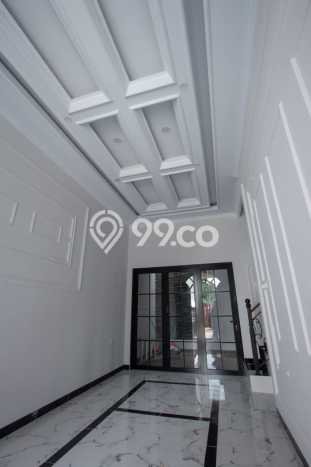 Dijual Rumah 4 Kamar Lokasi Ideal Bagus dan Strategis di Cimanggis Dijual Rumah 4 Kamar Lokasi Ideal Bagus dan Strategis di Cimanggis