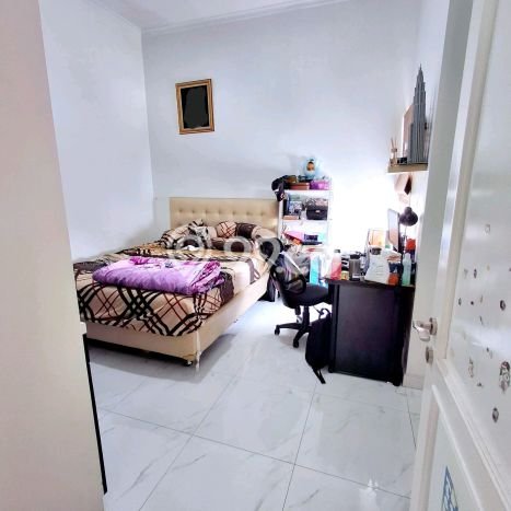 Jual Rumah Bagus Siap Huni LB 108m2 di Cinere, Depok Jual Rumah Bagus Siap Huni LB 108m2 di Cinere, Depok