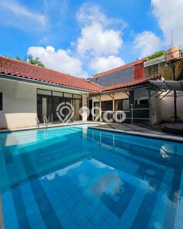 Dijual Rumah Luas Elegan Dengan View Cantik di Pondok Indah, Jakarta Selatan Dijual Rumah Luas Elegan Dengan View Cantik di Pondok Indah, Jakarta Selatan