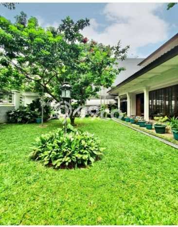 Ready to Use! Luxury House LT 716m2 Desain Modern di Pondok Indah Ready to Use! Luxury House LT 716m2 Desain Modern di Pondok Indah