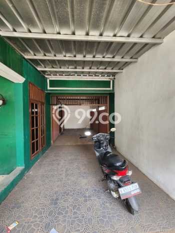 Rumah Strategis Modern Lb 210m2 di Cinere, Depok Rumah Strategis Modern Lb 210m2 di Cinere, Depok