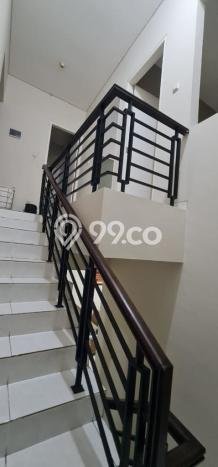 Dijual Cepat Rumah Bagus Siap Huni LB 160m2 di Cinere, Depok Dijual Cepat Rumah Bagus Siap Huni LB 160m2 di Cinere, Depok