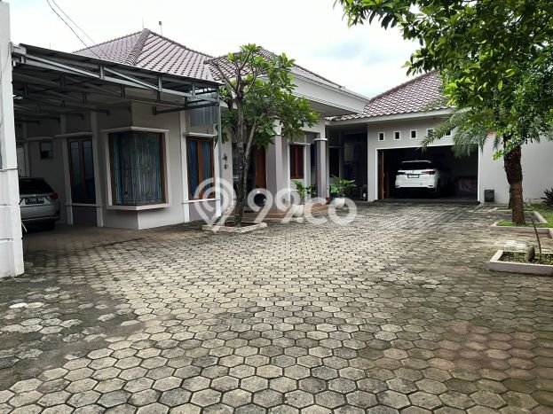 Siap Huni Hunian Elit 8 Kamar di Jagakarsa Dekat ke Mana Saja Siap Huni Hunian Elit 8 Kamar di Jagakarsa Dekat ke Mana Saja