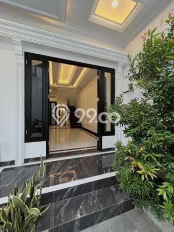 Rumah Strategis Minimalis Lb 153m2 di Jagakarsa, Jakarta Selatan Rumah Strategis Minimalis Lb 153m2 di Jagakarsa, Jakarta Selatan