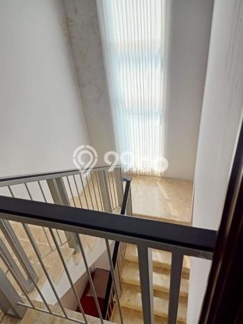 For Sale! Luxury House LT 160m2 Desain Elegan di Pantai Indah Kapuk For Sale! Luxury House LT 160m2 Desain Elegan di Pantai Indah Kapuk