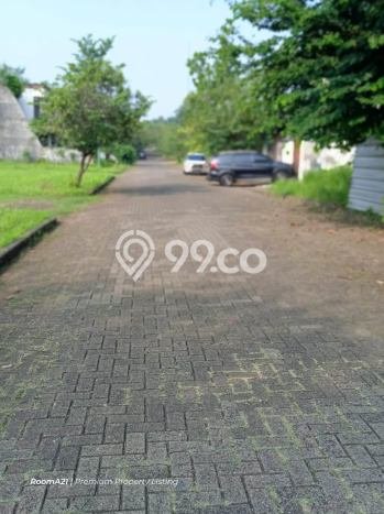 SPECIAL OFFER! Rumah Nyaman area , Luas 300m2m² LB 220m2m² SPECIAL OFFER! Rumah Nyaman area , Luas 300m2m² LB 220m2m²