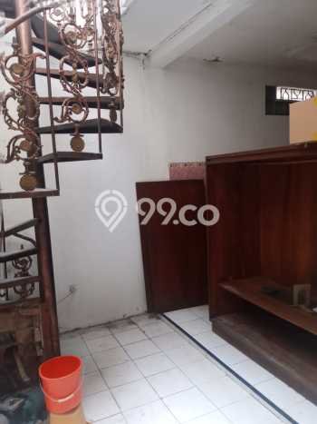 DIJUAL CEPAT! Rumah Premium area , Jakarta Selatan, Luas 250m2m² Bangunan 200m2m² BISA KPR! DIJUAL CEPAT! Rumah Premium area , Jakarta Selatan, Luas 250m2m² Bangunan 200m2m² BISA KPR!