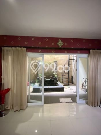 Rumah Elit Modern Tanpa Renovasi di Pondok Cabe Tangerang Rumah Elit Modern Tanpa Renovasi di Pondok Cabe Tangerang