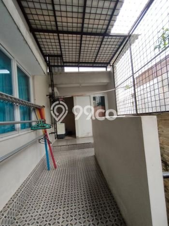 Rumah Elit Modern Tanpa Renovasi di Pondok Cabe Tangerang Rumah Elit Modern Tanpa Renovasi di Pondok Cabe Tangerang