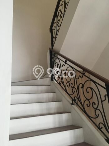 For Sale! Premium House LT 980m2 Desain Elegan di Cipete For Sale! Premium House LT 980m2 Desain Elegan di Cipete