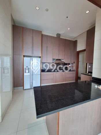 Hunian Apartemen Sewa Siap Pakai di Senayan Jakarta Selatan dengan 3 KT / 3 KM Hunian Apartemen Sewa Siap Pakai di Senayan Jakarta Selatan dengan 3 KT / 3 KM
