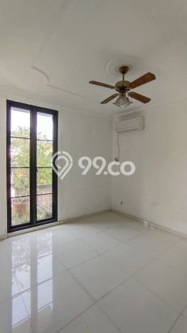 Rumah Luxury Modern Siap Huni di Pondok Indah Jakarta Selatan Rumah Luxury Modern Siap Huni di Pondok Indah Jakarta Selatan