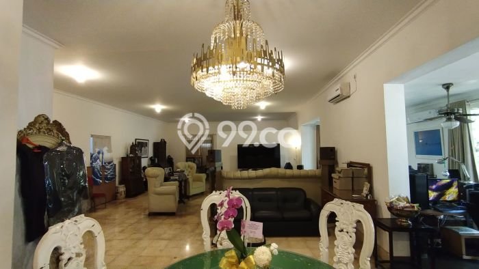 Hunian Mewah Dijual LT 1100m2 di Kebayoran Baru, Jakarta Selatan Hunian Mewah Dijual LT 1100m2 di Kebayoran Baru, Jakarta Selatan