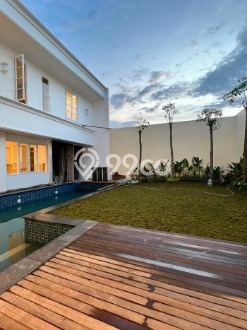 Jual Rumah Luas Elegan Dengan View Cantik di Kemang, Jakarta Selatan Jual Rumah Luas Elegan Dengan View Cantik di Kemang, Jakarta Selatan