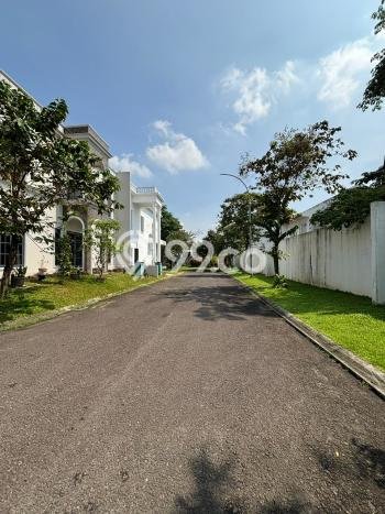 Rumah Elit Modern Tanpa Renovasi di BSD The Icon Tangerang Rumah Elit Modern Tanpa Renovasi di BSD The Icon Tangerang