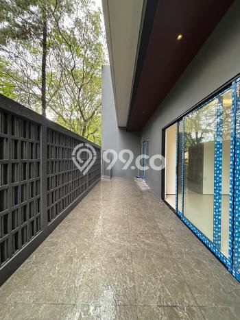 Rumah Luxury Modern Siap Huni di BSD Foresta Tangerang Rumah Luxury Modern Siap Huni di BSD Foresta Tangerang
