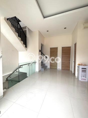 Rumah Luxury Modern Tanpa Renovasi di Alam Sutera Tangerang Rumah Luxury Modern Tanpa Renovasi di Alam Sutera Tangerang