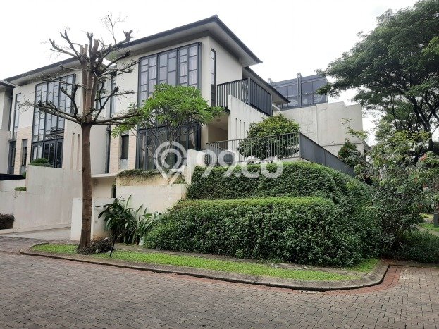 For Sale! Luxury House LT 341m2 Desain Modern di BSD City For Sale! Luxury House LT 341m2 Desain Modern di BSD City