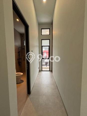 Jual Rumah Luas Megah Dengan View Cantik di Alam Sutera, Tangerang Jual Rumah Luas Megah Dengan View Cantik di Alam Sutera, Tangerang