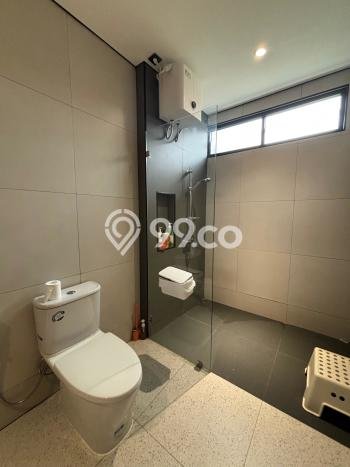 Hunian Elit LB 350m2 Siap Pakai Desain Elegan di Alam Sutera, Tangerang Hunian Elit LB 350m2 Siap Pakai Desain Elegan di Alam Sutera, Tangerang