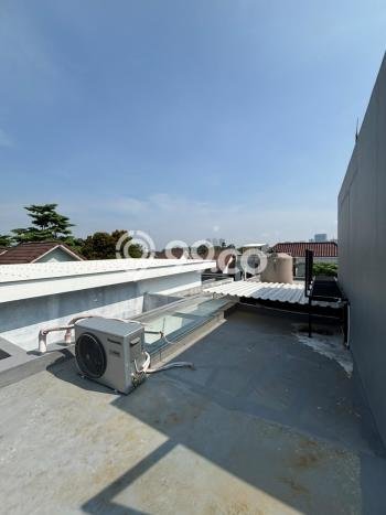 Rumah Elit Modern Tanpa Renovasi di BSD The Icon Tangerang Rumah Elit Modern Tanpa Renovasi di BSD The Icon Tangerang