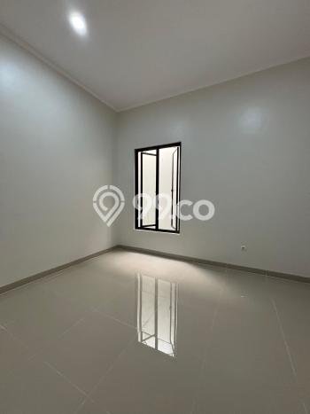 For Sale Hunian Rumah Nyaman 4 KT di Villa Melati Mas, Tangerang Selatan For Sale Hunian Rumah Nyaman 4 KT di Villa Melati Mas, Tangerang Selatan