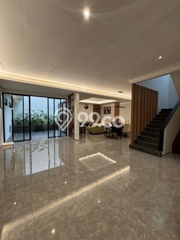 Hunian Elit LB 350m2 Siap Pakai Desain Elegan di Alam Sutera, Tangerang Hunian Elit LB 350m2 Siap Pakai Desain Elegan di Alam Sutera, Tangerang