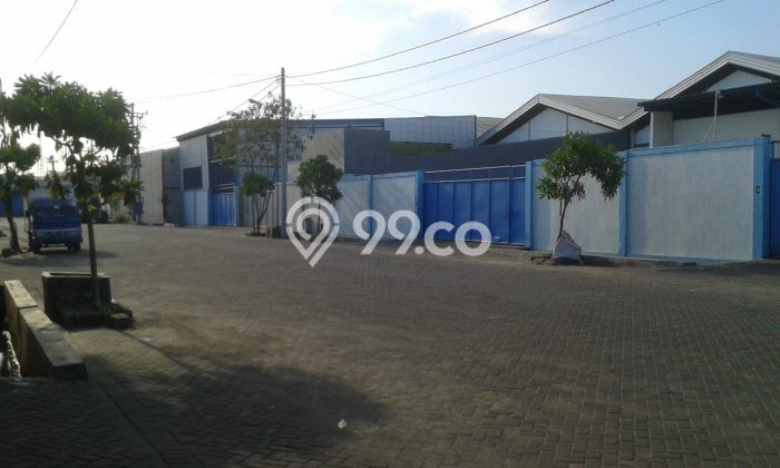 FOR RENT! Gudang di Margomulyo Cocok untuk Bisnis 980m2 FOR RENT! Gudang di Margomulyo Cocok untuk Bisnis 980m2