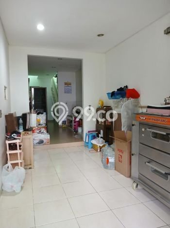 Rumah Elit LB 350m2 Siap Pakai Desain Elegan di Citraland, Surabaya Rumah Elit LB 350m2 Siap Pakai Desain Elegan di Citraland, Surabaya