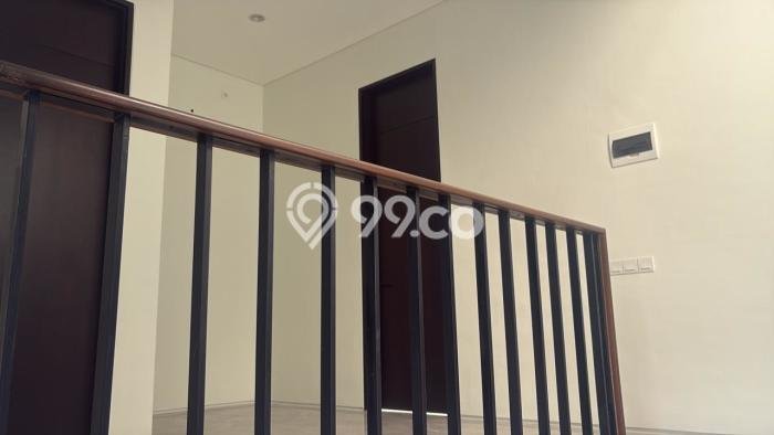 Jarang Ada! Rumah Sewa 4 Kamar Bagus Siap Huni Citraland Jarang Ada! Rumah Sewa 4 Kamar Bagus Siap Huni Citraland