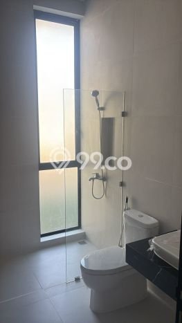 Jarang Ada! Rumah Sewa 4 Kamar Bagus Siap Huni Citraland Jarang Ada! Rumah Sewa 4 Kamar Bagus Siap Huni Citraland