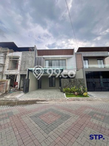 Hot Offer Hunian Premium Ideal dan Luas di Rungkut, Surabaya Hot Offer Hunian Premium Ideal dan Luas di Rungkut, Surabaya