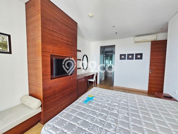 Sewa Apartemen Ekonomis 3 BR di Pakuwon Indah Surabaya Sewa Apartemen Ekonomis 3 BR di Pakuwon Indah Surabaya