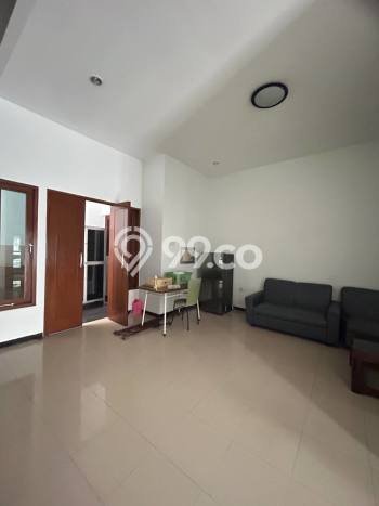 Rumah Kontrakan Surabaya LT 104m2 LB 208m2 Area Citraland Rumah Kontrakan Surabaya LT 104m2 LB 208m2 Area Citraland