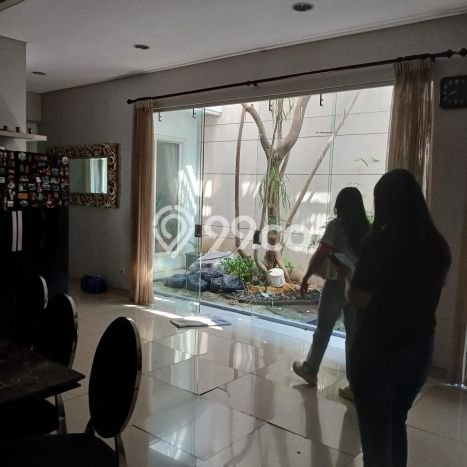 Rumah Elit LB 350m2 Siap Pakai Desain Elegan di Citraland, Surabaya Rumah Elit LB 350m2 Siap Pakai Desain Elegan di Citraland, Surabaya