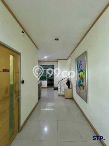 Untuk Disewa Ruko di Dukuh Pakis Surabaya LT 200m2, LB 622m2 Untuk Disewa Ruko di Dukuh Pakis Surabaya LT 200m2, LB 622m2