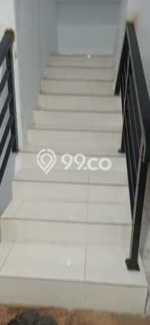 Rumah Disewakan Jakarta Utara LT 200m2 LB 250m2 Area Muara Karang Rumah Disewakan Jakarta Utara LT 200m2 LB 250m2 Area Muara Karang