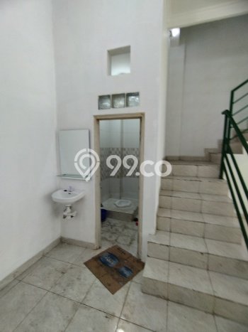 Ruko Disewakan Lokasi Grogol Petamburan Jakarta Barat Harga Spesial! Ruko Disewakan Lokasi Grogol Petamburan Jakarta Barat Harga Spesial!