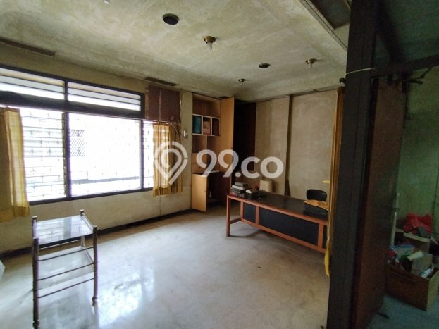 Ruko Dijual di Jakarta Pusat LT 85m2 & LB 250m2 Lokasi Terbaik! Ruko Dijual di Jakarta Pusat LT 85m2 & LB 250m2 Lokasi Terbaik!
